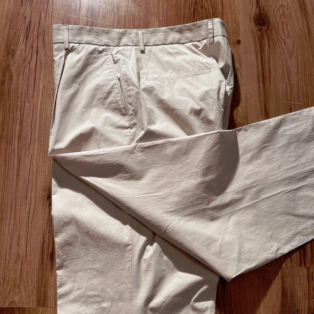 EUC Hugo Boss Men's Pants Lightweight Cotton - Off White size 36